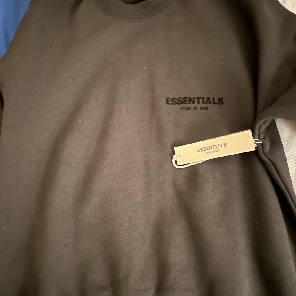 Black Essentials Sweatshirt